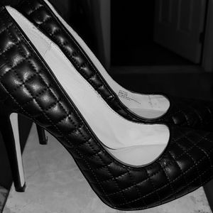 BCBG HEELS